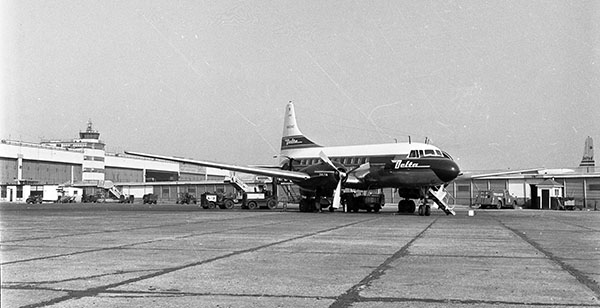 Delta Convair 440 at YIP, 1957