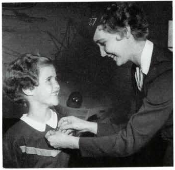 dd_royal_service_1958_image2