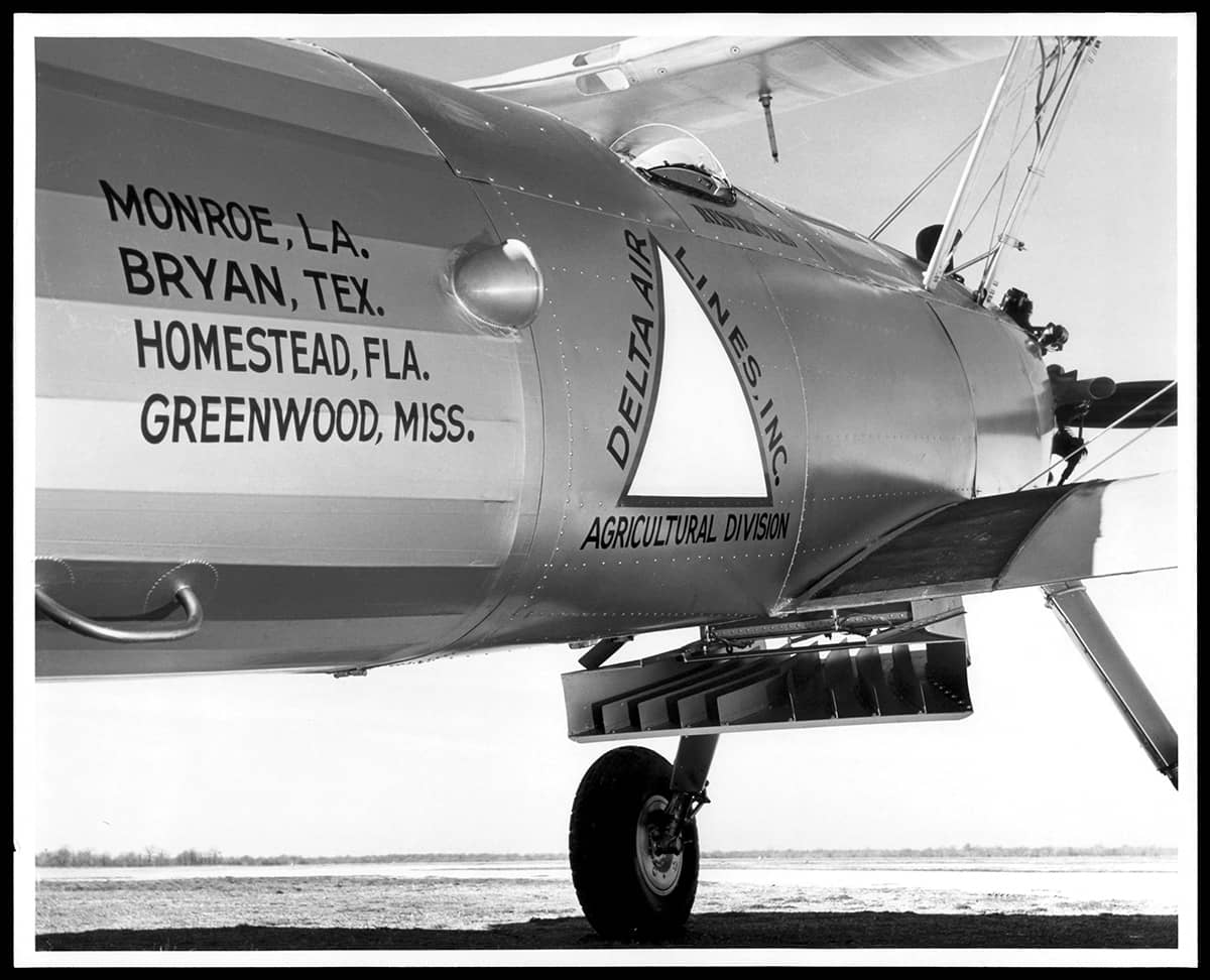 Boeing_Stearman_PT-17_dal-agr-photo-009_003