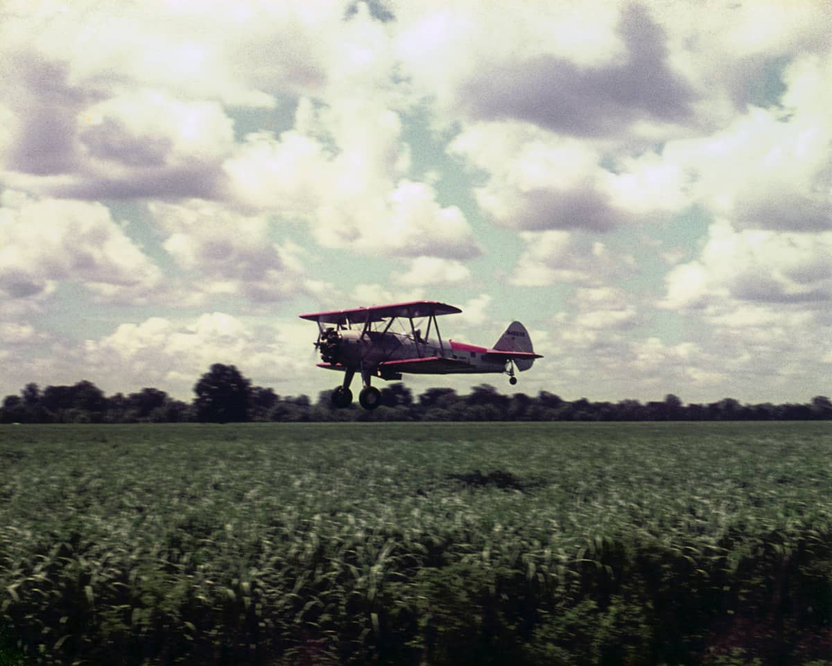 Boeing_Stearman_PT-17_st-julien_Plane in Field