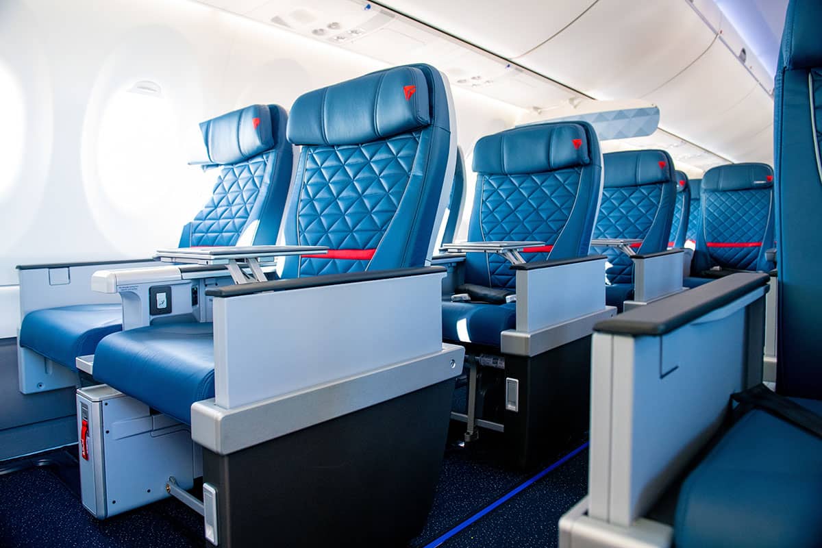 A220-100 First Class 20181028 seats