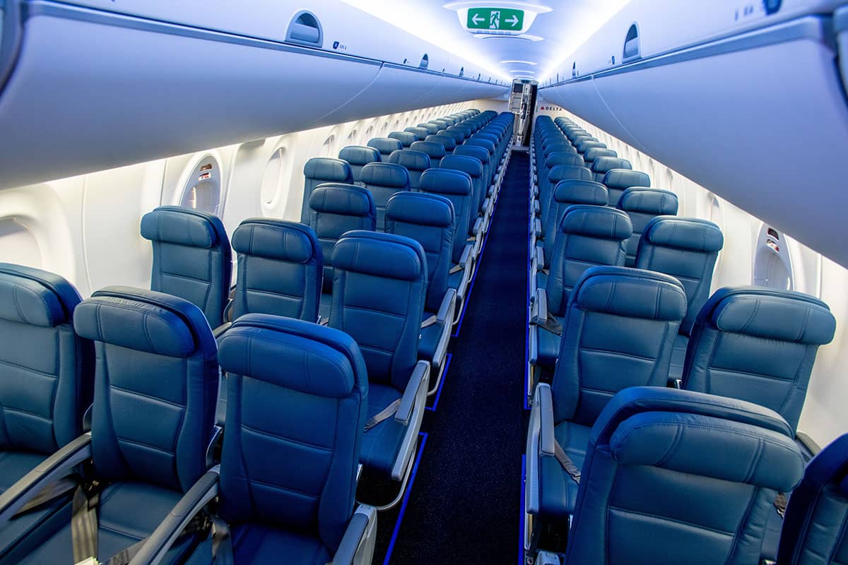 A220-100 Main Cabin 20181028 seats