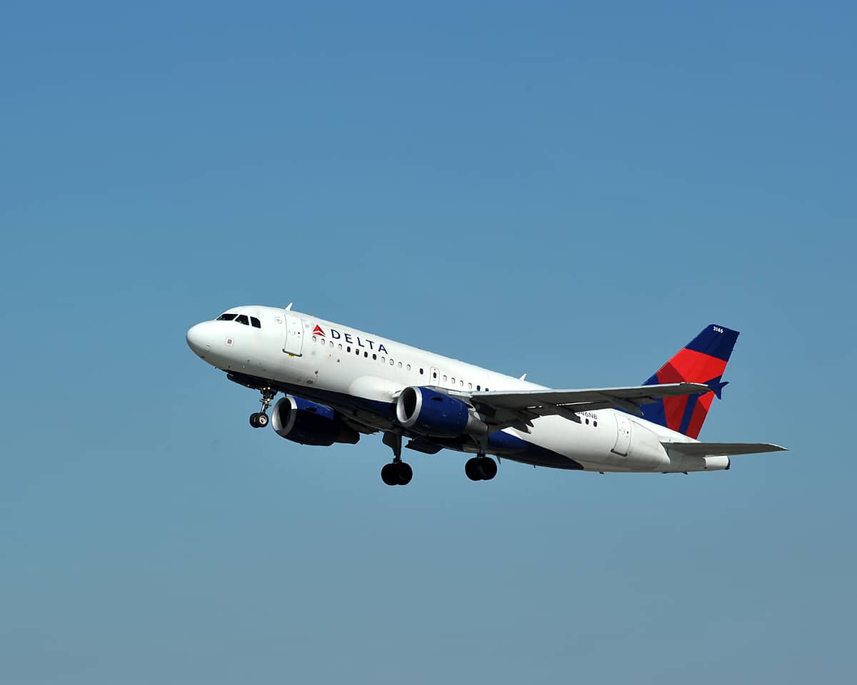 航空機・ヘリコプター Aircraft Model BOEING DELTA Amazon.com: Herpa - Delta Air Lines Boeing 767-300 (with