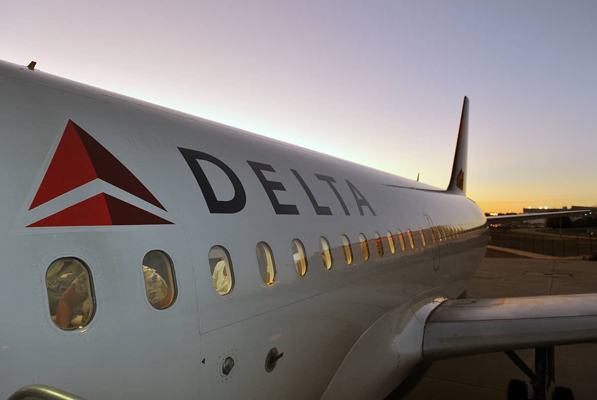A319-100 detail_2011-192-1553
