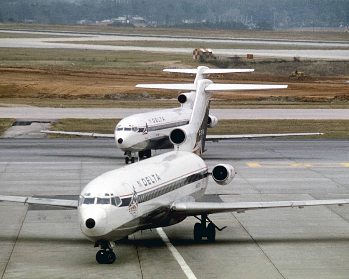 727 at ATL 1976_727Dx