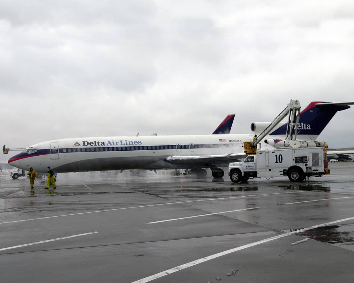 727 de-icing 2002