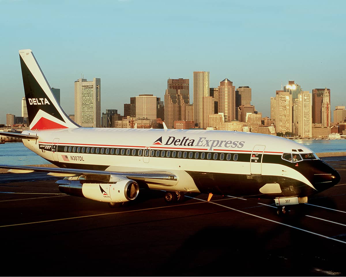 Delta Express 737 in BOS 1996