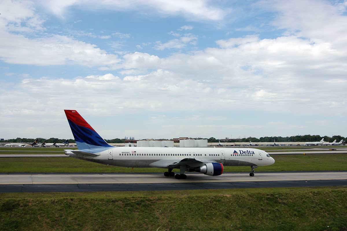 757-200_ATL_2005_7999