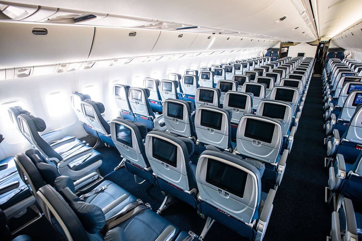 767-400 refresh 20190917 Main Cabin screens