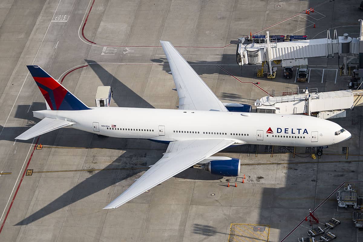 777-200ER at gate 2020