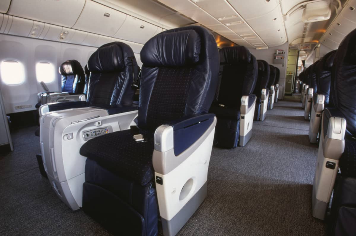 777-200ER BusinessElite seats 2000