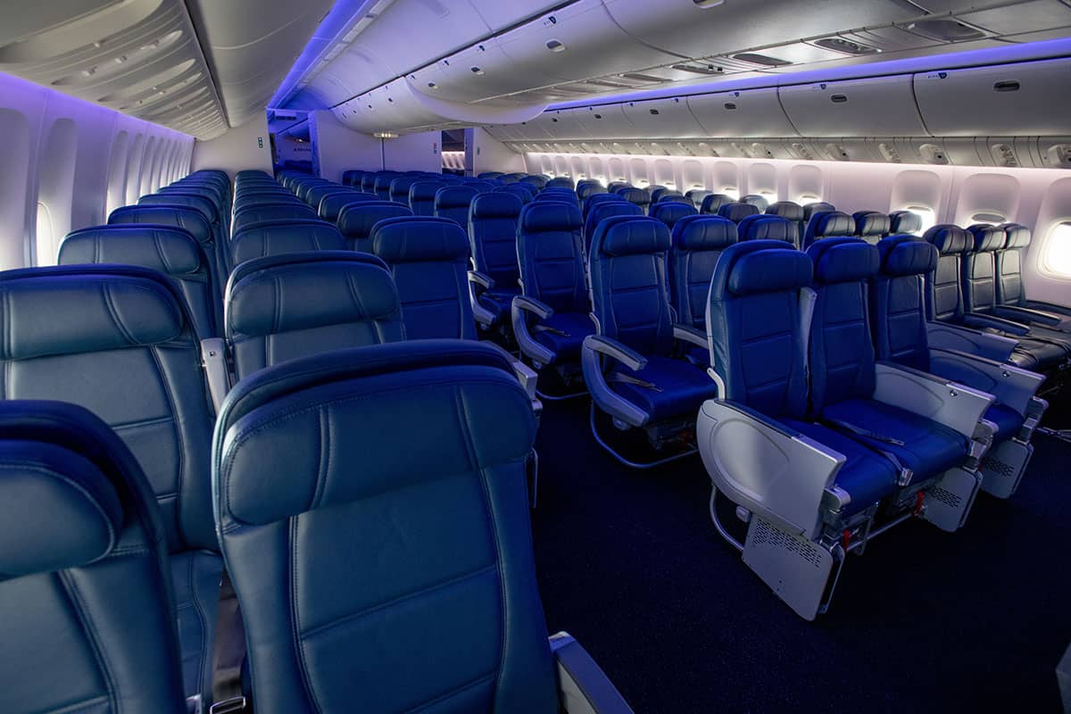 777-200ER Main Cabin 20180615 seats