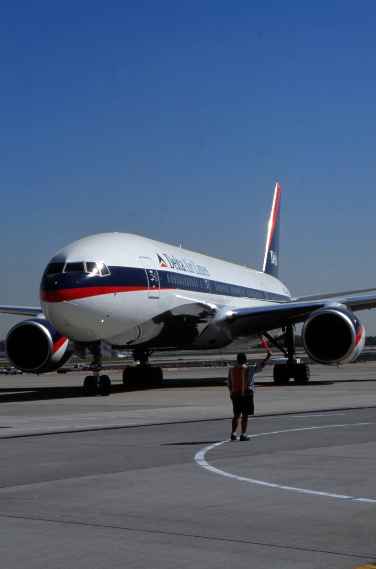 777-200ER_ATL_1999