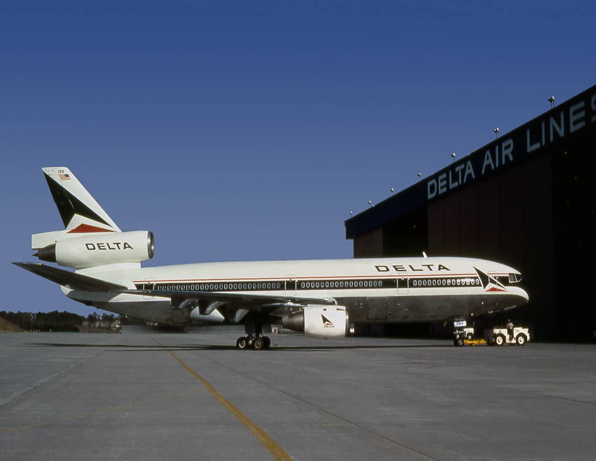 McDonnell Douglas DC-10 1972-1975, 1987-1988