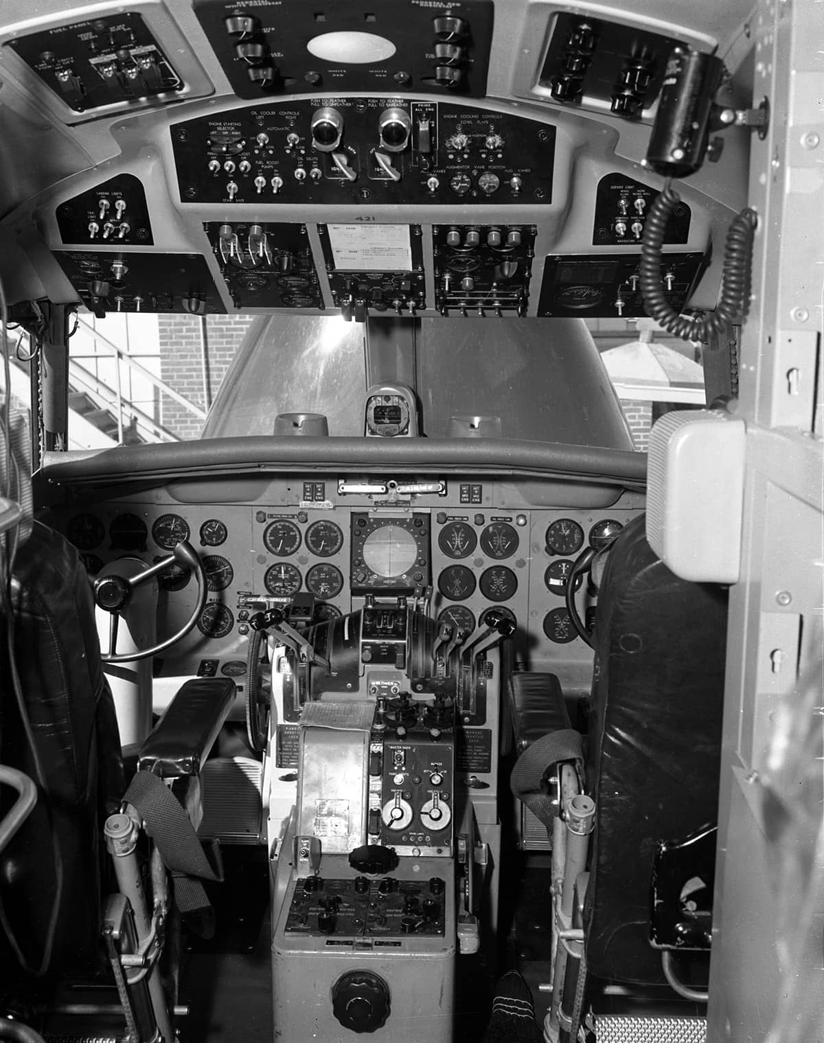 convair_440_cockpit_562024_016