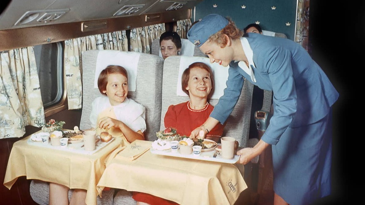 DC-7 meal service