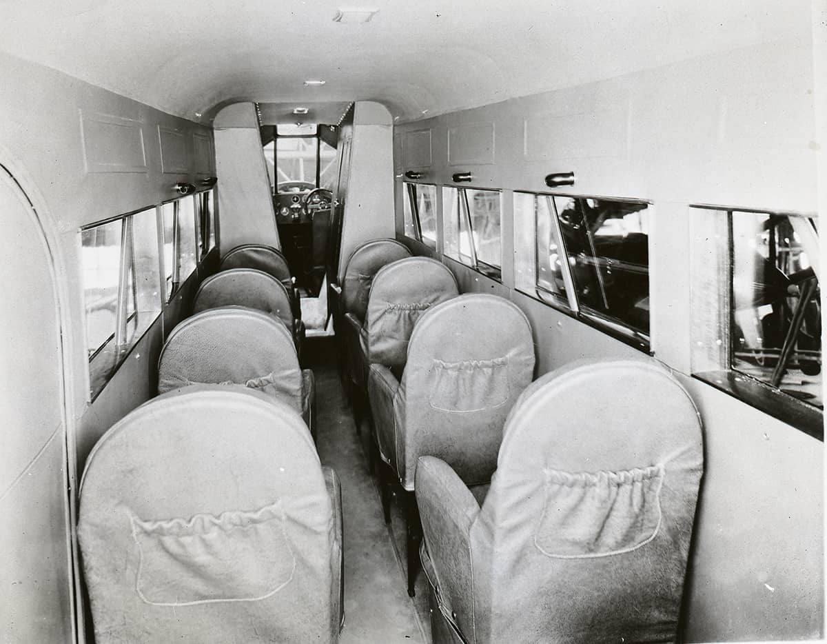 stinson-t-cabin-cockpit