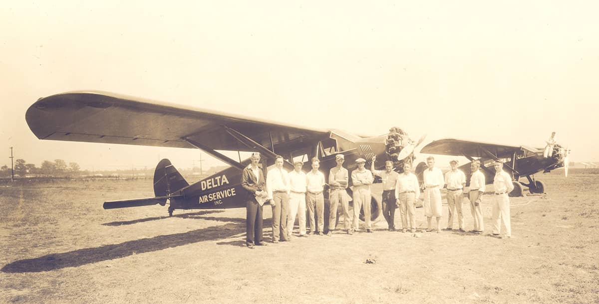 1929_delta_group with Travel Airs