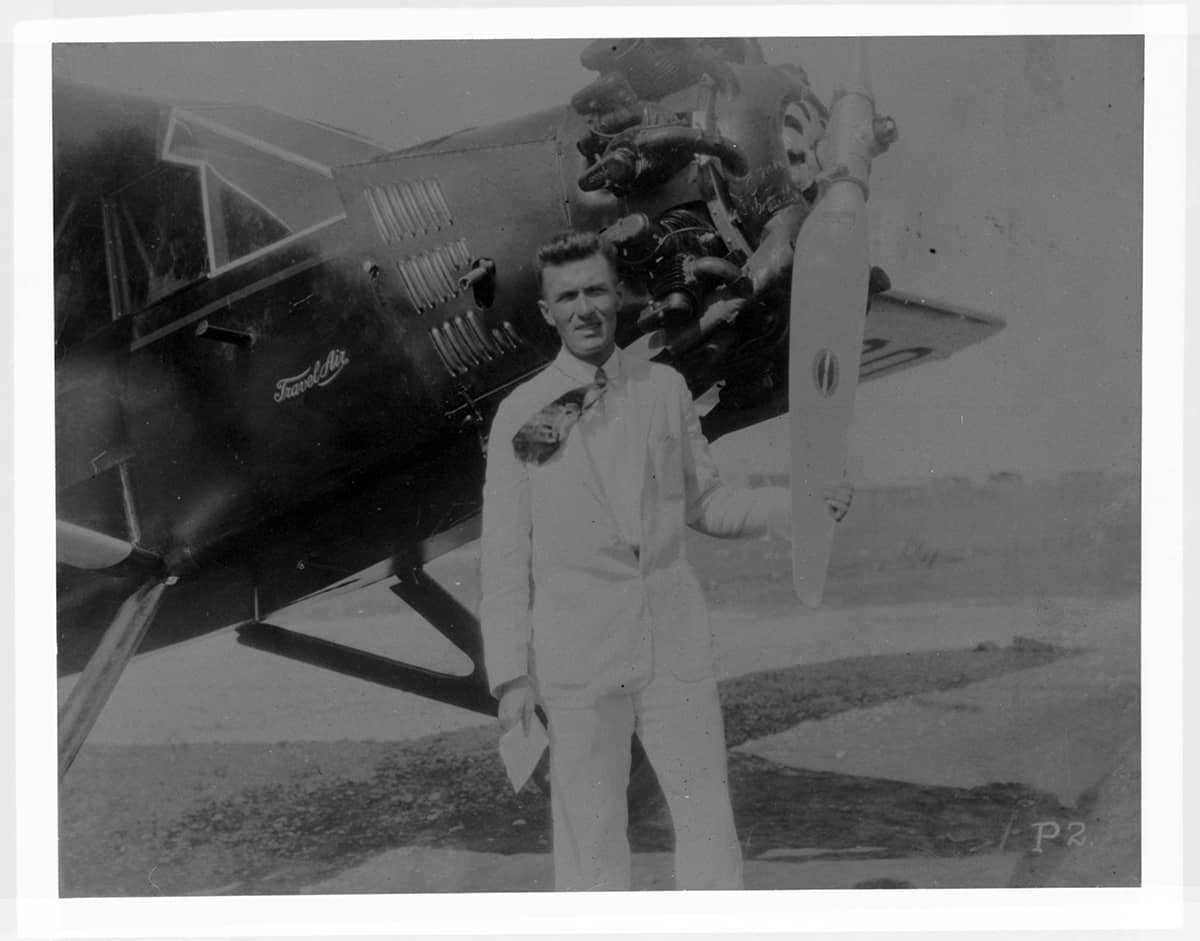 chief-pilot-pat-higgins-with-travel-air