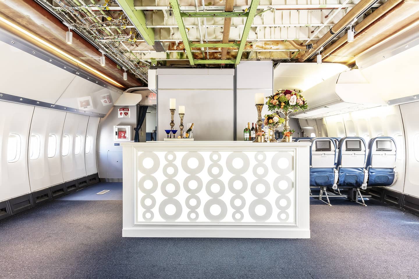 ディズニー　ランドスケープ Space shuttle Enterprise lands in New York for museum display